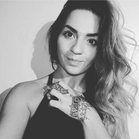 Meet your Posher, Jen - Picture 1 of 1